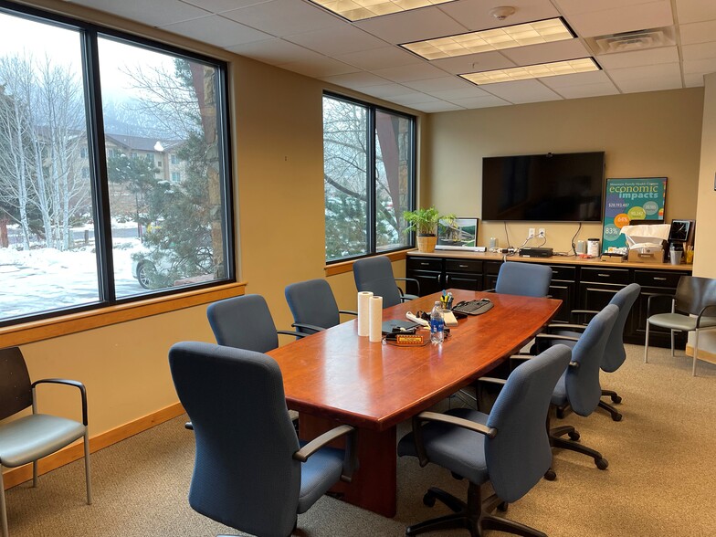 More Photos Of 2700 Gilstrap Ct, Glenwood Springs Office For Lease