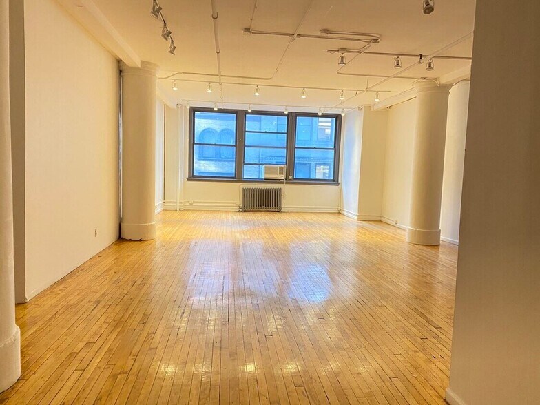 More Photos Of 28 W 27th St, New York Loft Creative Space For Sale