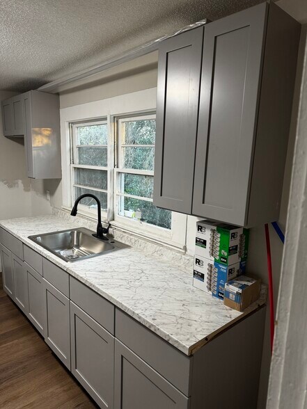 More Photos Of 604 Rosebud St, Gadsden Office For Sale