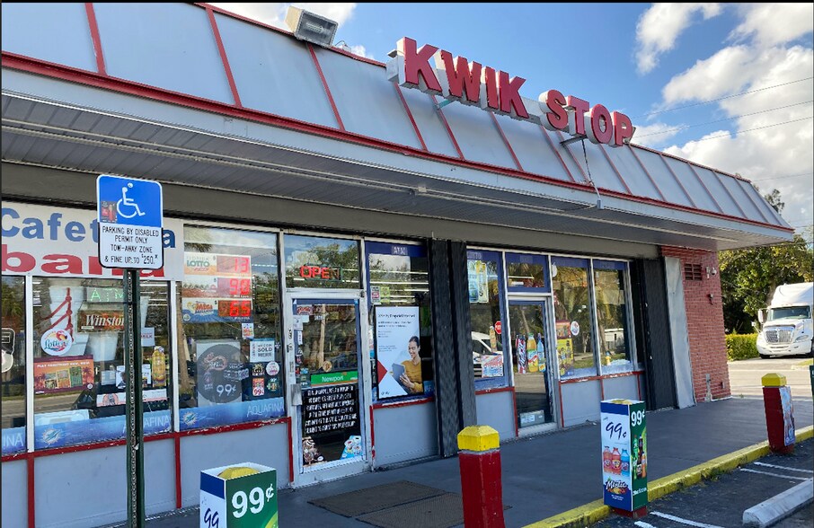 More Photos Of 16798 N Miami Ave, North Miami Beach Convenience Store For Sale