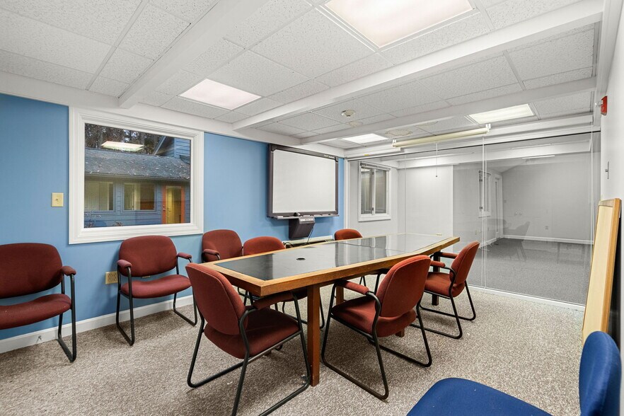 More Photos Of 398 Essex St, Beverly Loft Creative Space For Lease