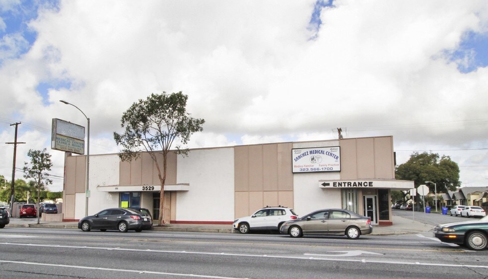 More Photos Of 3529-3535 Firestone Blvd, South Gate Medical For Lease