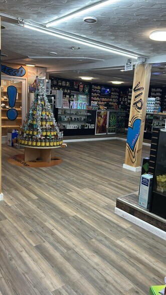 More Photos Of 136-138 N Broad St, Fairborn Storefront Retail Office For Sale