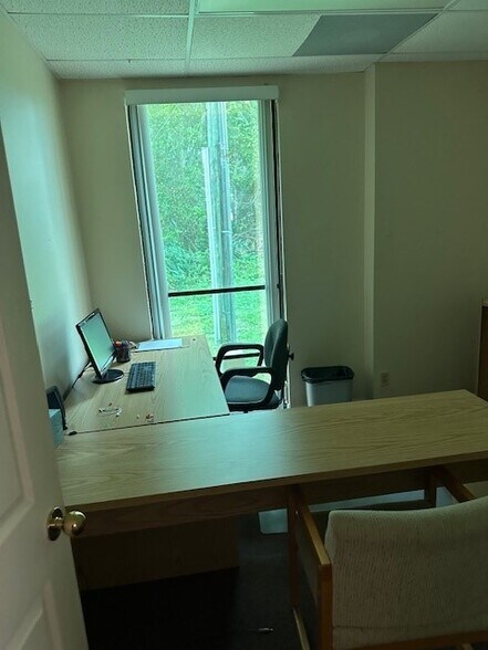 More Photos Of 4000 S 57th Ave, Lake Worth Unknown For Lease