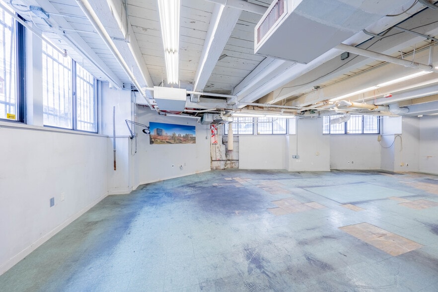 More Photos Of 76 South St, Boston Loft Creative Space For Sale