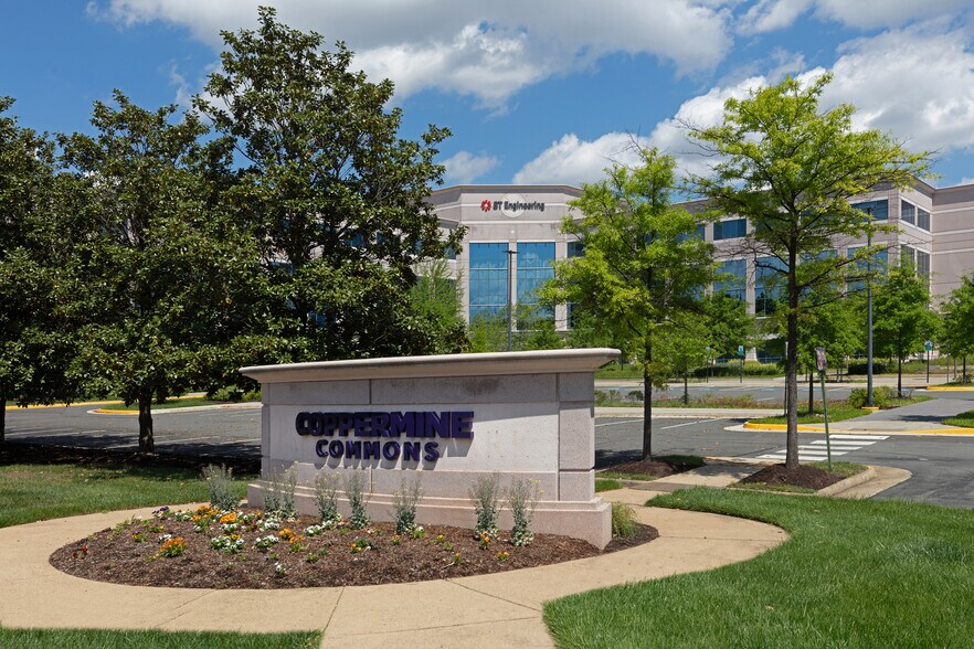 More Photos Of 13861 Sunrise Valley Dr, Herndon Office For Lease