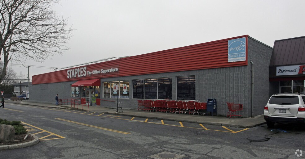More Photos Of 410-442 S Oyster Bay Rd, Hicksville Freestanding For Lease