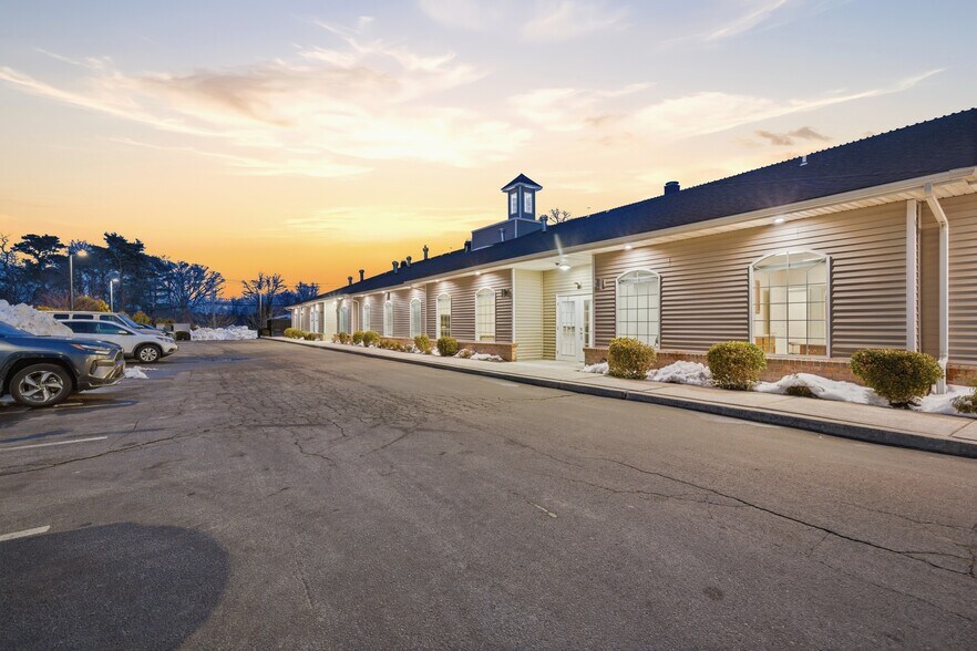 More Photos Of 55 2nd Ave, Brentwood Medical For Lease