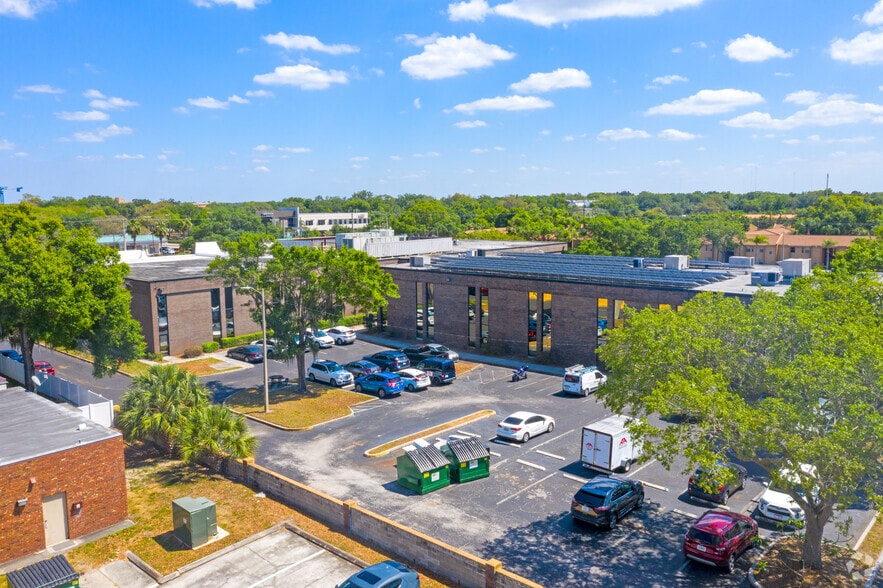 More Photos Of 710 Oakfield Dr, Brandon Office For Lease