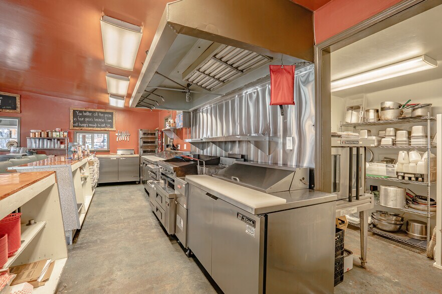 More Photos Of 4301 Nelson St, Taylorsville Restaurant For Sale