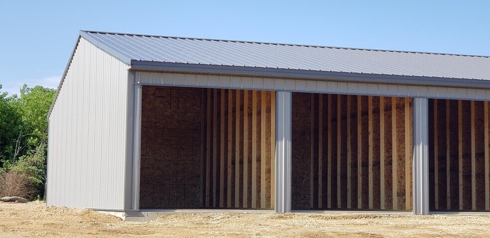 More Photos Of N1169 County Road V, Campbellsport Self Storage For Sale