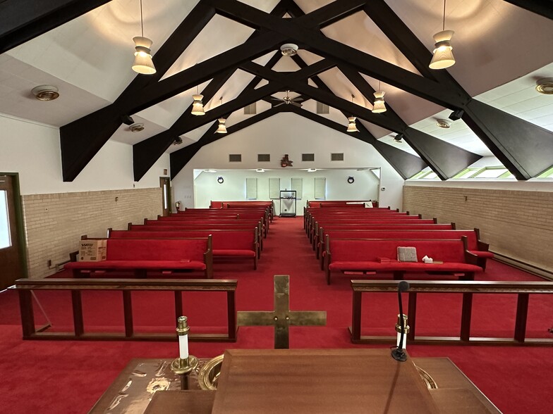 More Photos Of 18811 Oldtown SE rd, Oldtown Religious Facility For Sale