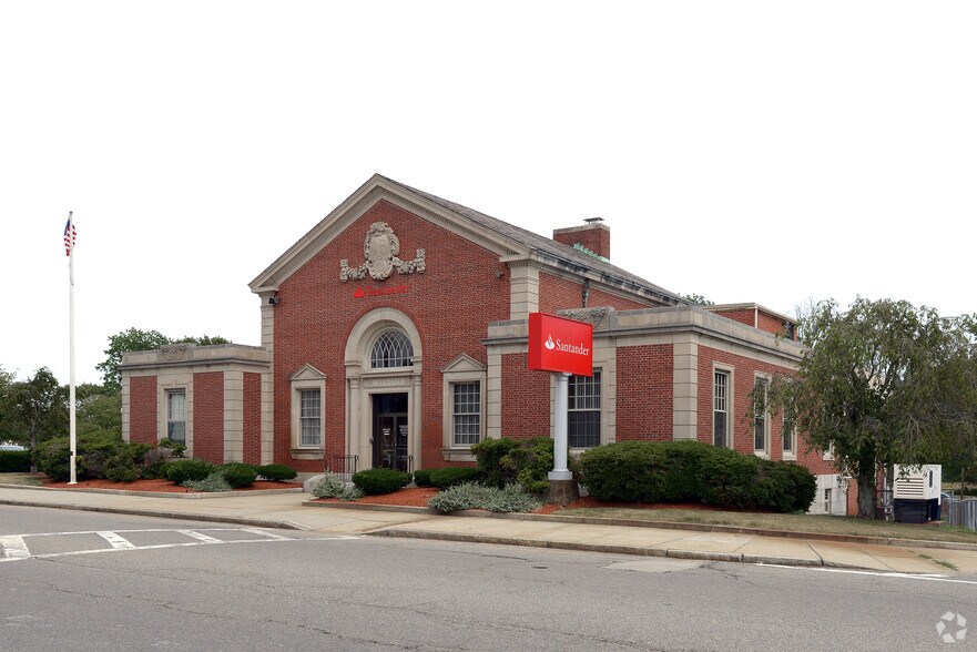 More Photos Of 533 Washington St, Abington Bank For Sale
