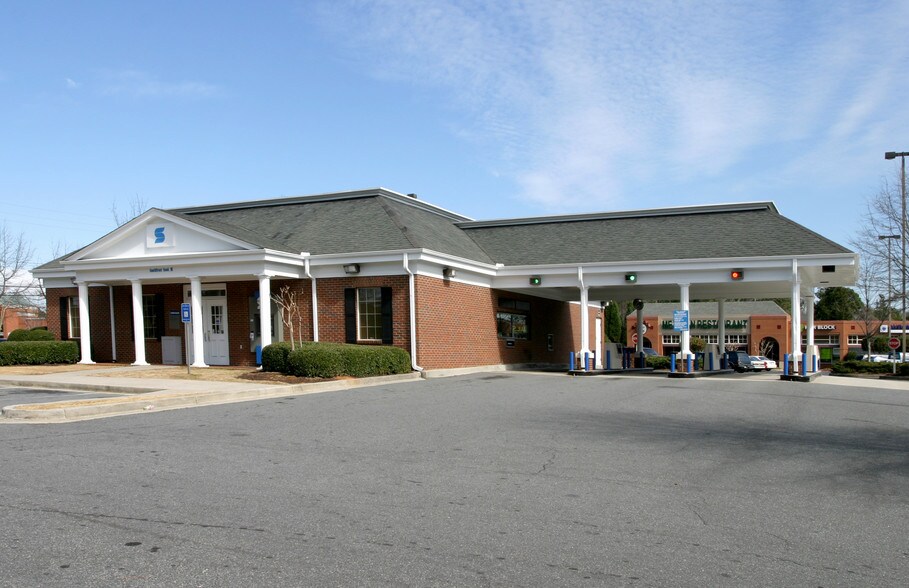 More Photos Of 5015 Floyd Rd SW, Mableton Unknown For Lease