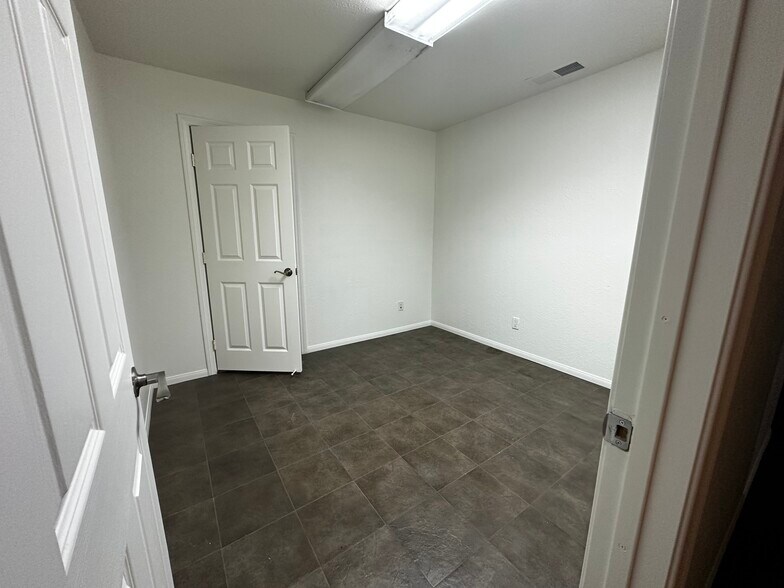More Photos Of 5141 Calmview Ave, Baldwin Park Land For Lease