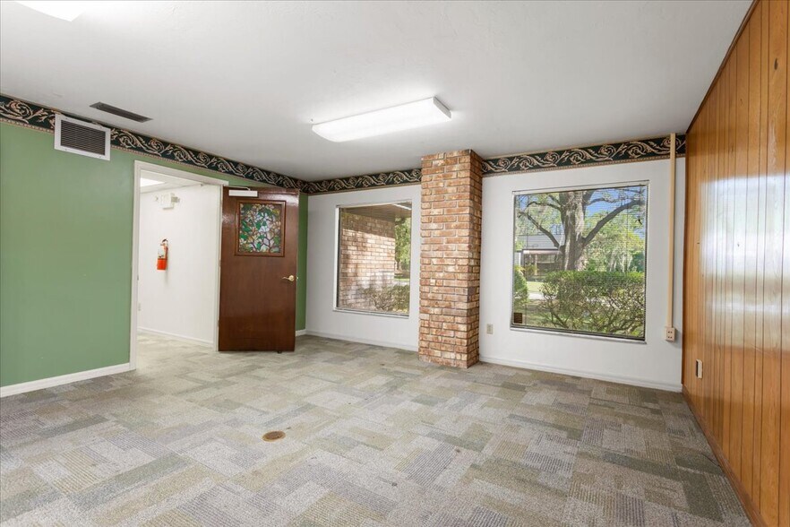 More Photos Of 7019 NW 11th Pl, Gainesville Medical For Lease
