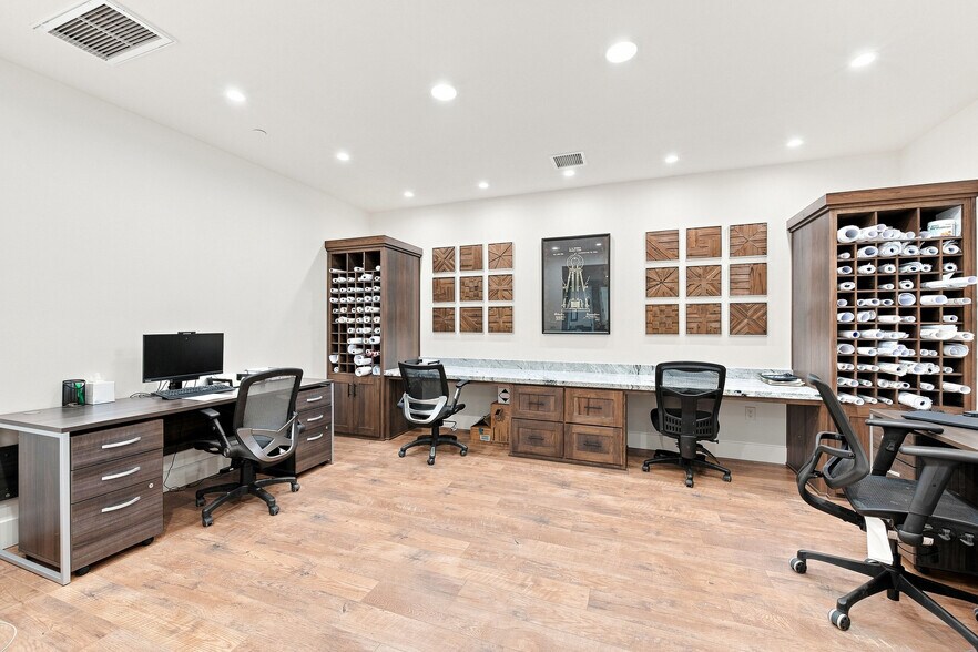 More Photos Of 2220 Taxi Way, Prescott Industrial For Sale