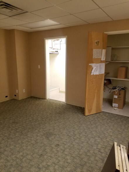 More Photos Of 5676-5678 Riverdale Ave, Bronx Office For Lease