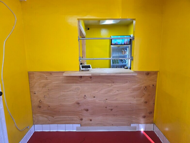 More Photos Of 11111 Wilmington Ave, Los Angeles Storefront Retail Residential For Lease