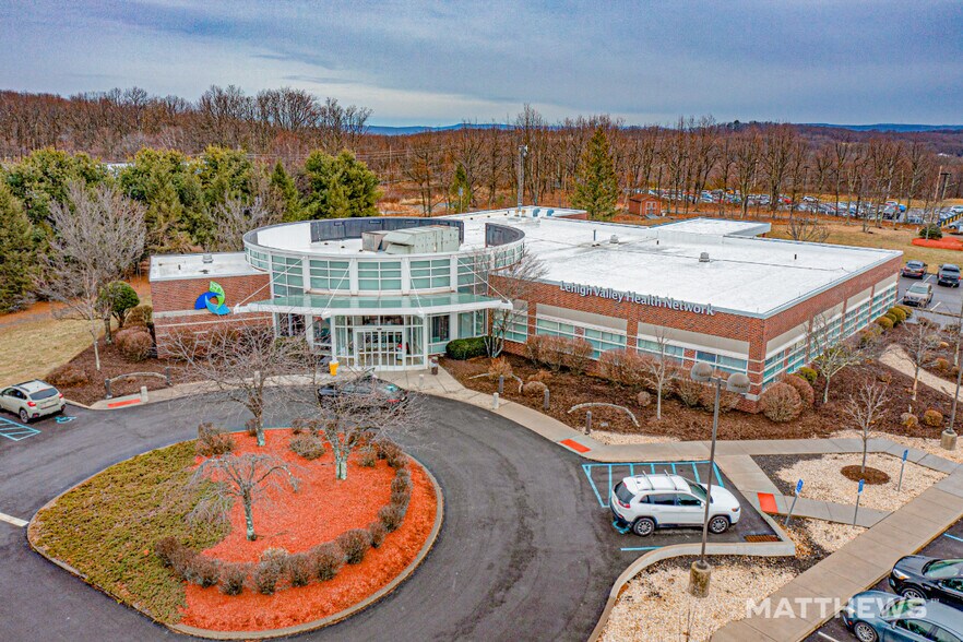 Primary Photo Of 1000 Alliance Dr, Hazleton Medical For Sale