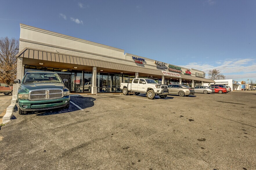 More Photos Of 3265-3277 Austin Peay Hwy, Memphis Unknown For Lease