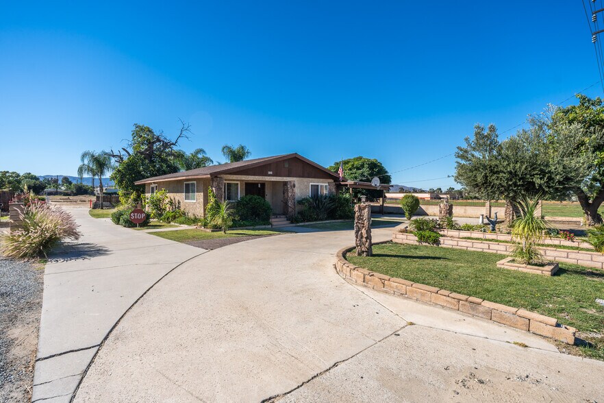 More Photos Of 831 W Lugonia Ave, Redlands Land For Sale