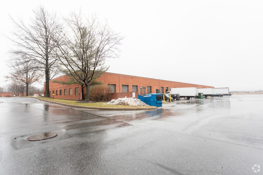More Photos Of 1500 Caton Center Dr, Arbutus Unknown For Lease