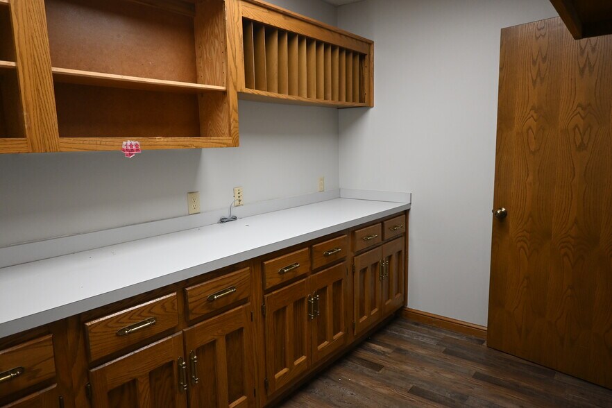 More Photos Of 190 S State St, Westerville Office For Lease