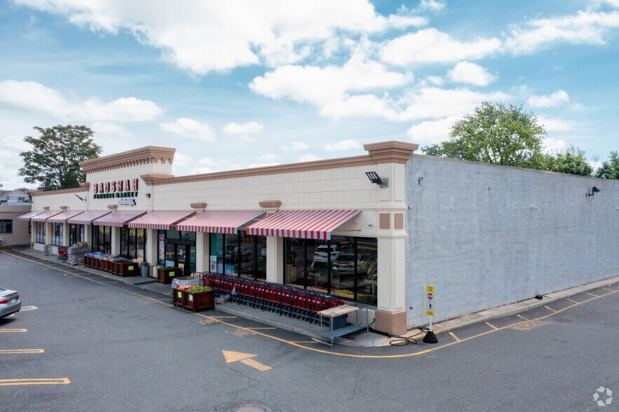 More Photos Of 3350 Hillside Ave, New Hyde Park Storefront For Lease