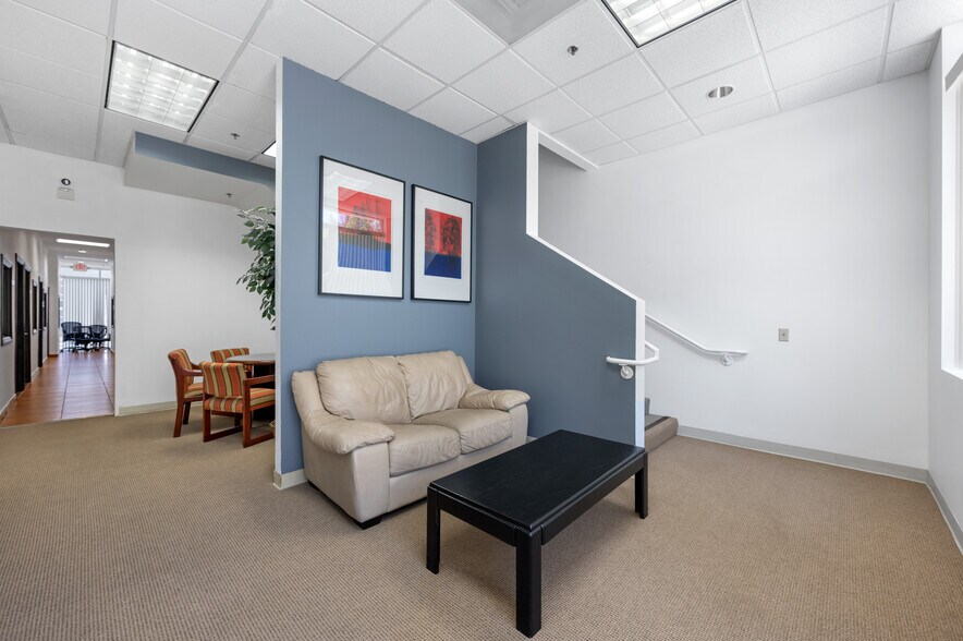 More Photos Of 2560-2566 Catamaran Way, Chula Vista Office For Lease
