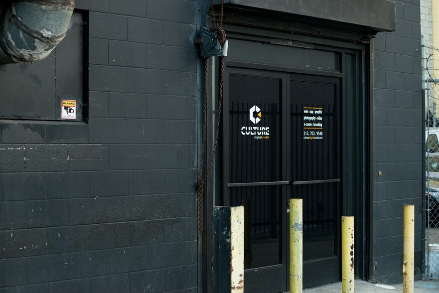 More Photos Of 716 E 9th Pl, Los Angeles Industrial For Sale