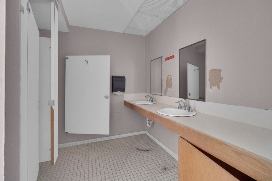 More Photos Of 166 Dotson St, Rock Hill Healthcare For Sale