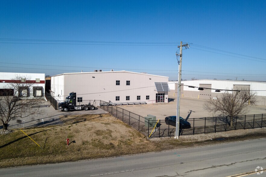 More Photos Of 4810 Crittenden Dr, Louisville Unknown For Lease