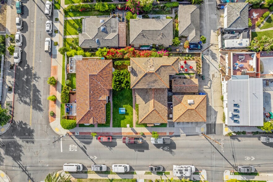 More Photos Of 1558 Ebers St, San Diego Apartments For Sale