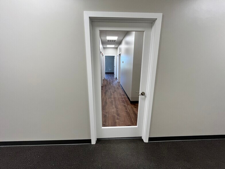 More Photos Of 113 Main St, Oswego Medical For Lease