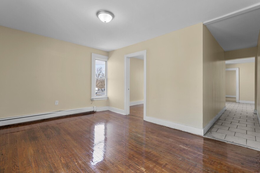 More Photos Of 122 Derby Ave, New Haven Apartments For Sale