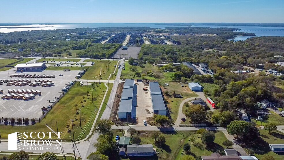 More Photos Of 1651 Hill Ln, Little Elm Unknown For Lease