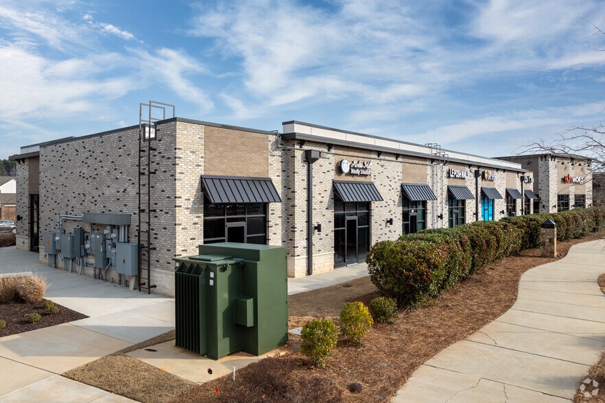 More Photos Of 5529 Arden Mill Dr, Fort Mill General Retail For Lease
