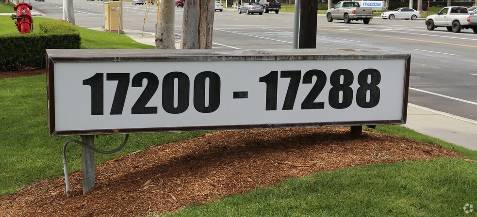 More Photos Of 17200-17288 Red Hill Ave, Irvine Medical For Sale