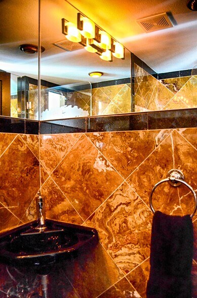 More Photos Of 126 E Main Plz, San Antonio Apartments For Sale