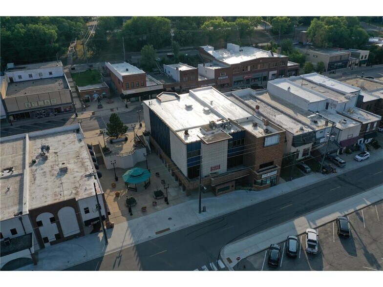 More Photos Of 101 S 1st St, Montevideo Office For Sale