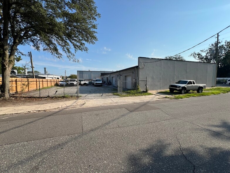 More Photos Of 1044-1050 Cassat Ave, Jacksonville Unknown For Lease