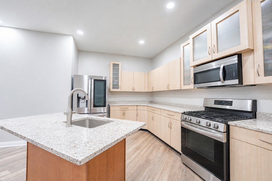 More Photos Of 14742 IL RT 64, Rochelle Warehouse For Sale