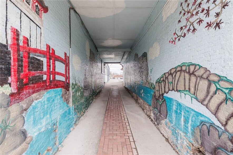 More Photos Of 83 S Main St, Canandaigua Office For Sale