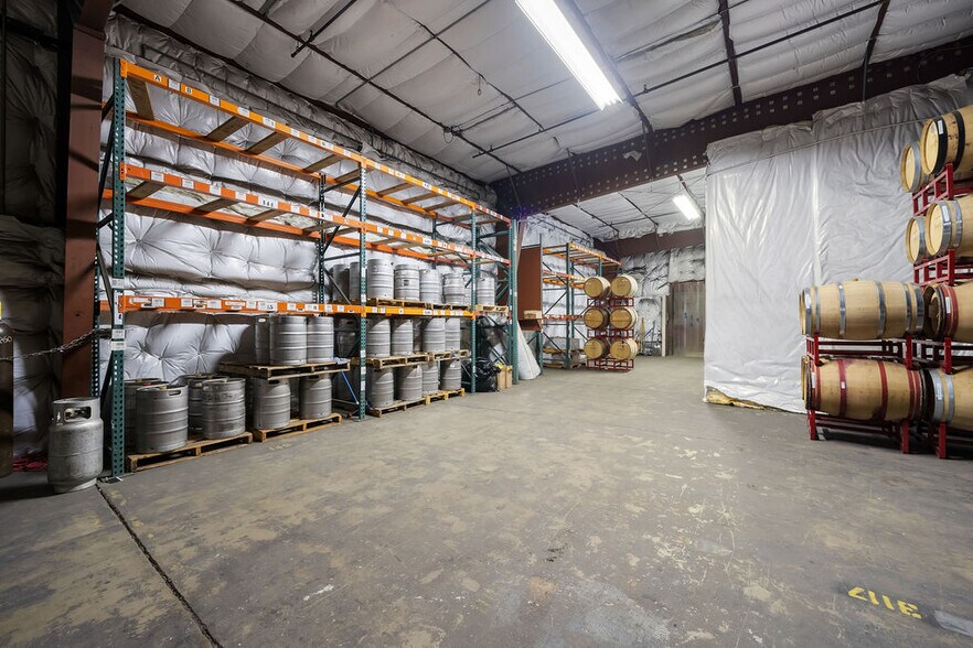 More Photos Of 1625 Commerce Way, Paso Robles Manufacturing For Lease