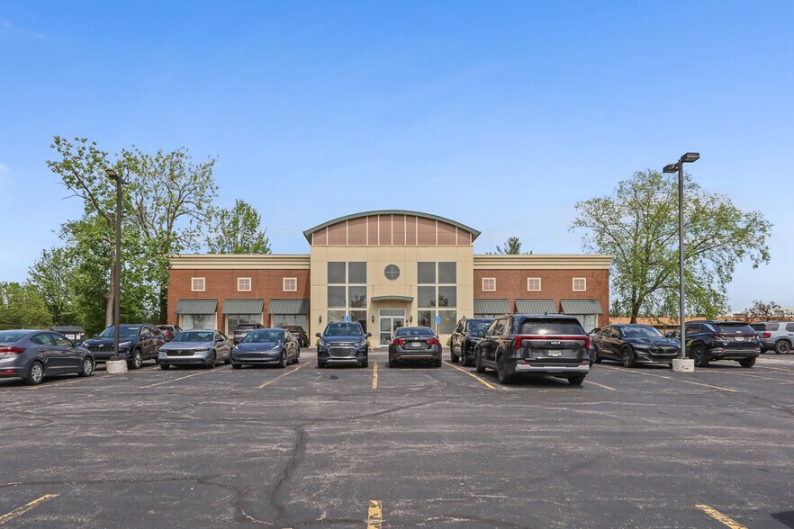 More Photos Of 32875 Solon Rd, Solon Medical For Lease
