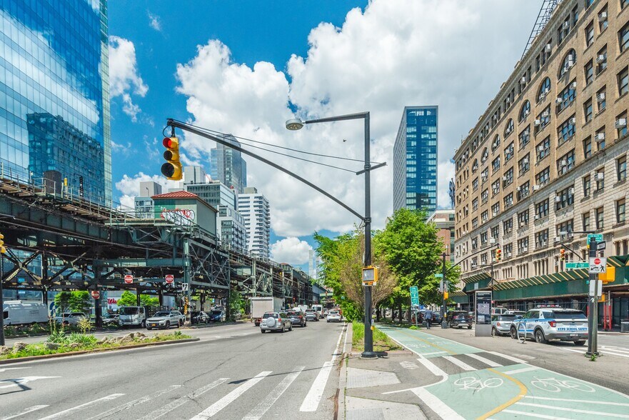 More Photos Of , Long Island City General Retail For Sale