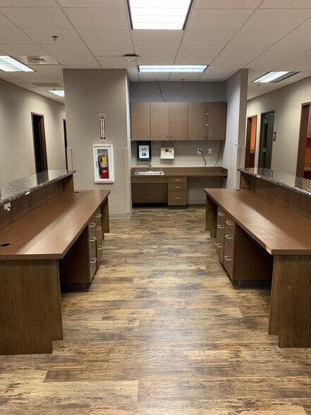 More Photos Of 354 Newnan Crossing Byp, Newnan Coworking Space