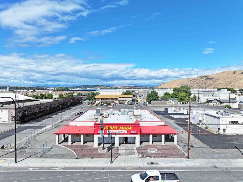 More Photos Of 1406 N 1st St, Yakima Restaurant For Sale