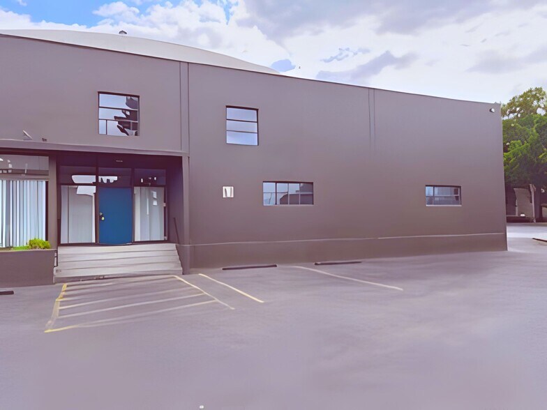 More Photos Of 3150 NW 31st Ave, Portland Warehouse For Lease